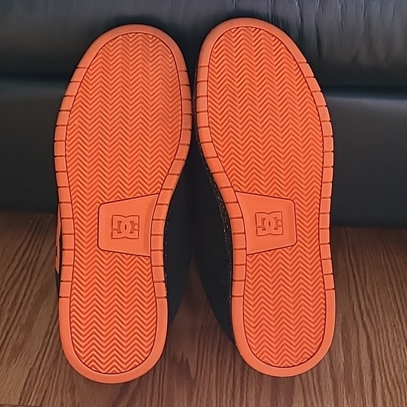 Skateboard sneakers new without tags,never been worn - Picture 4 of 10